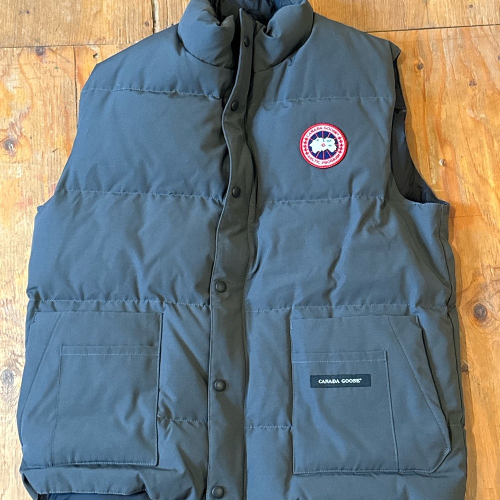 Canada Goose Men's Dark Gray Puffer Vest
